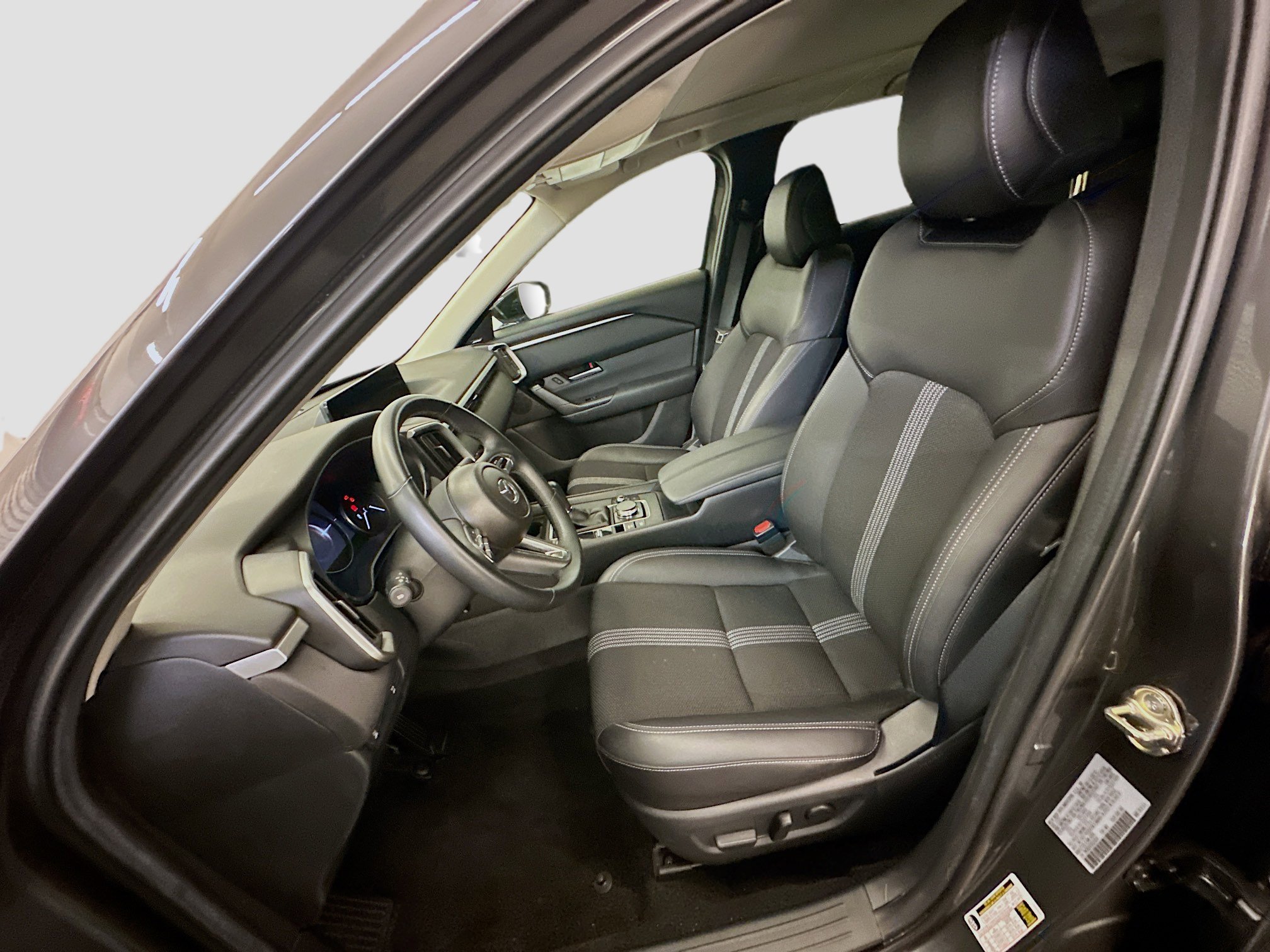 Used 2025 MAZDA CX-50 AWD 2.5 S w/ Premium Package image 13