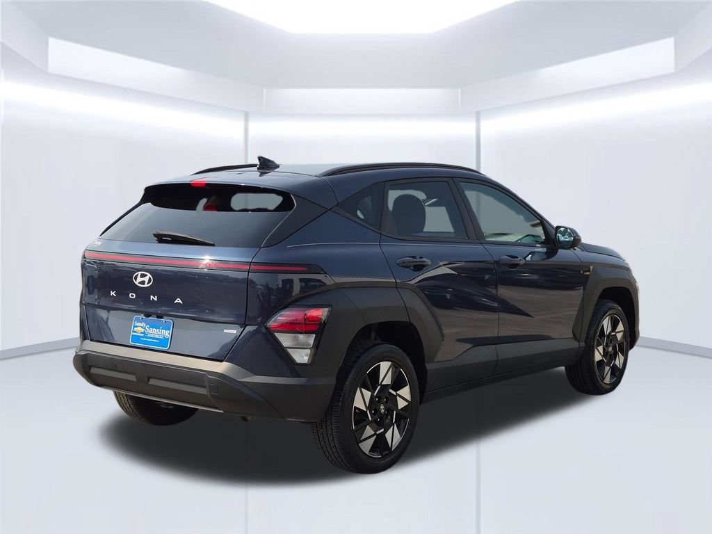 Used 2024 Hyundai Kona SEL AWD/4WD image 6