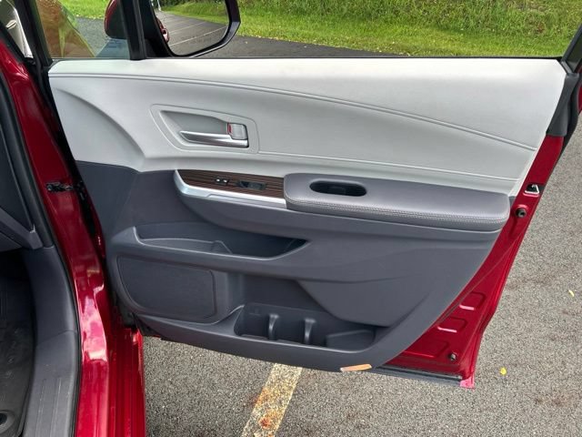 Used 2022 Toyota Sienna XLE w/ XLE Plus Package AWD/4WD image 30