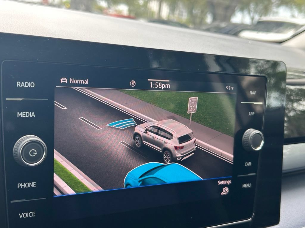 New 2026 Volkswagen Taos SEL AWD/4WD image 17