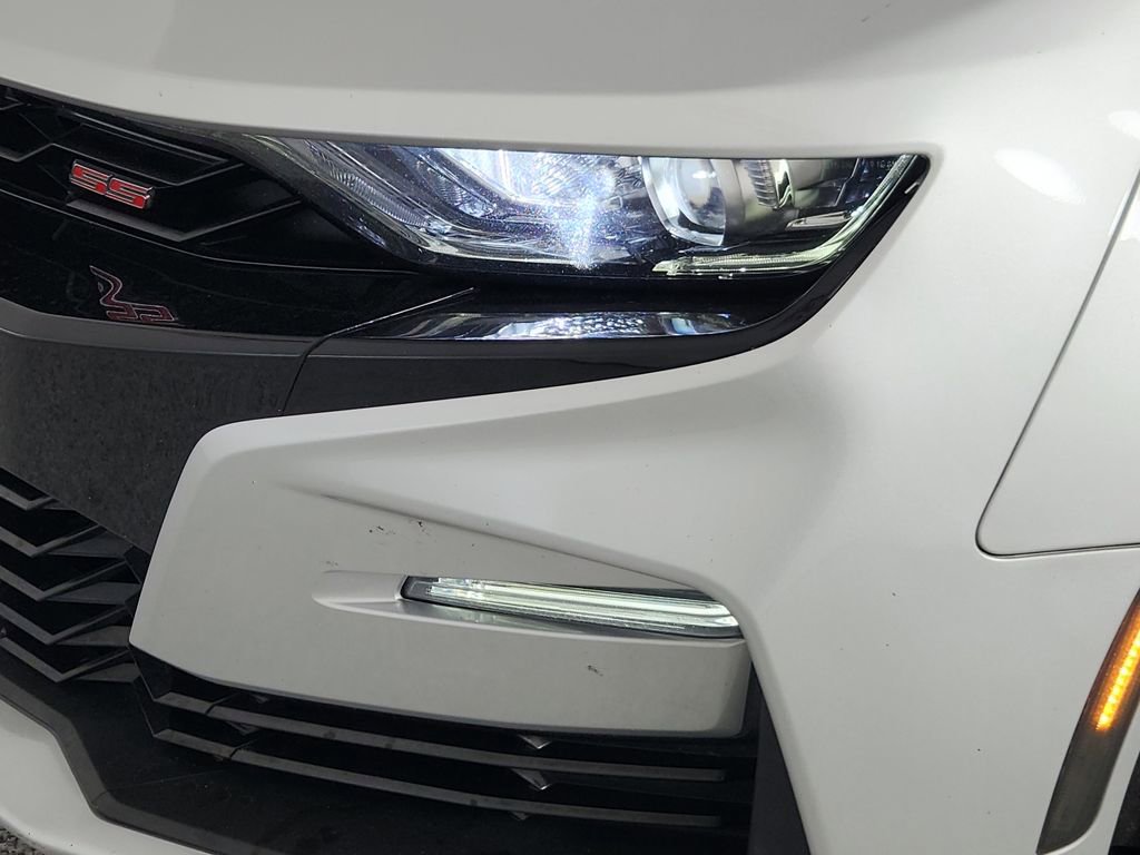 Used 2019 Chevrolet Camaro SS image 10