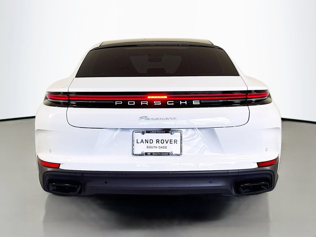 Used 2024 Porsche Panamera RWD image 6