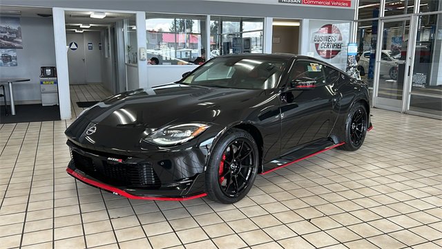 New 2024 Nissan Z NISMO w/ Floor Mat Package