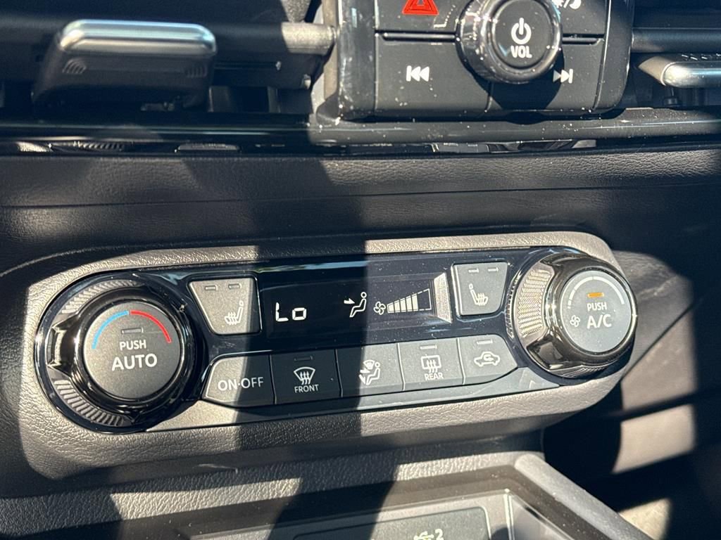 New 2026 Nissan Kicks SV w/ SV Premium Package image 26