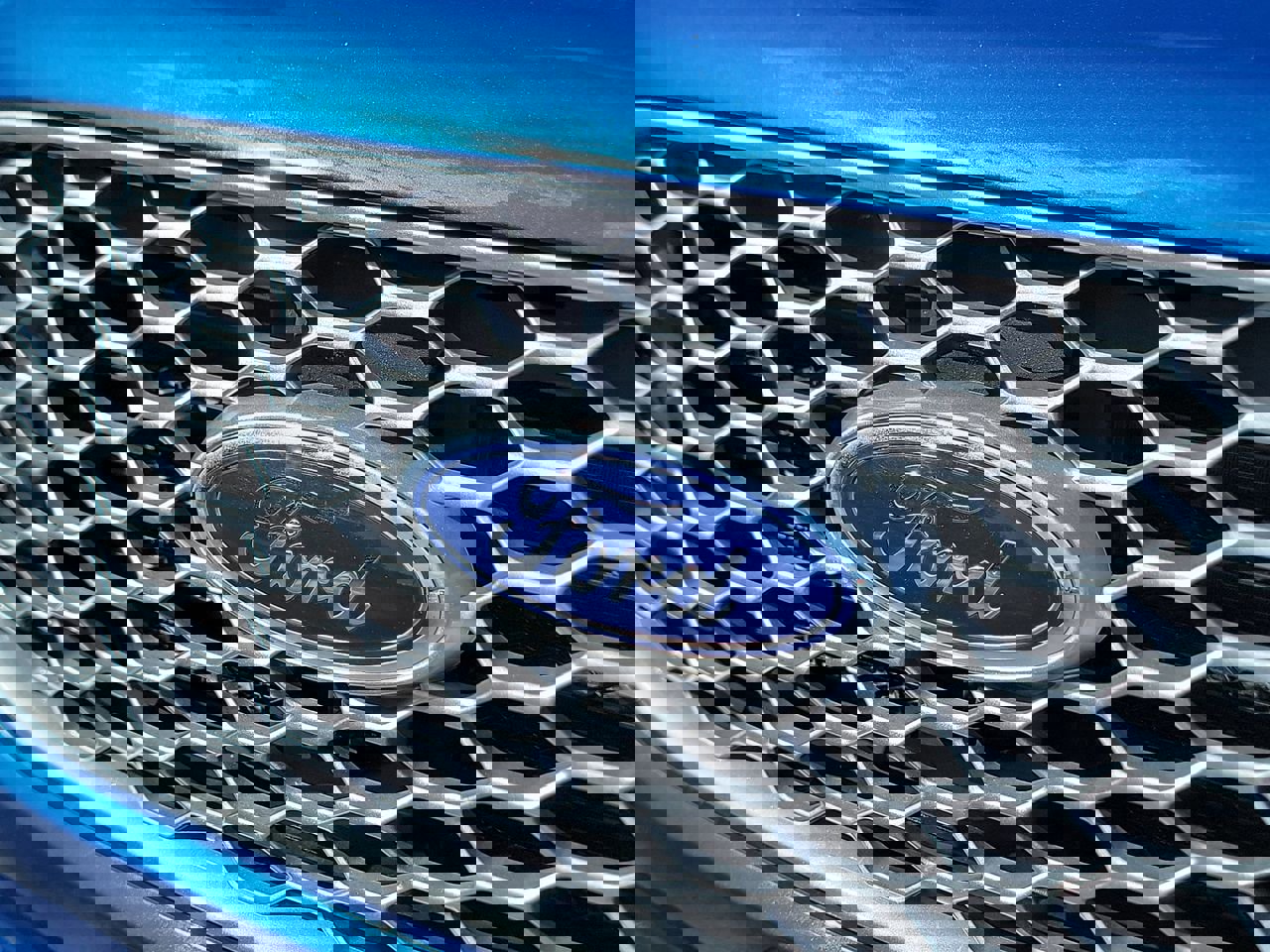 Used 2023 Ford Edge SEL image 25