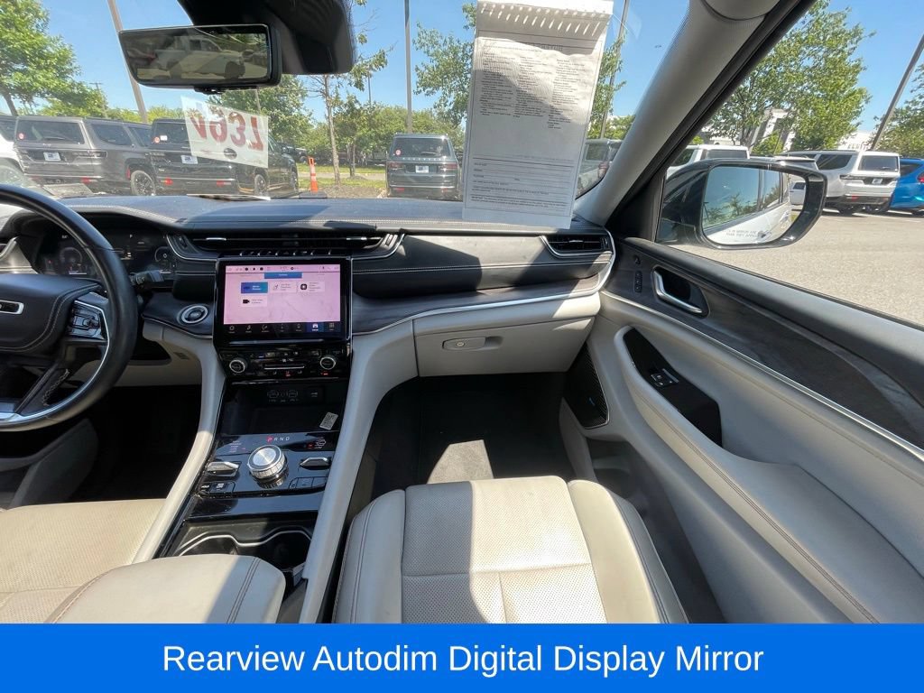Used 2021 Jeep Grand Cherokee L Overland w/ Luxury Tech Group IV AWD/4WD image 17