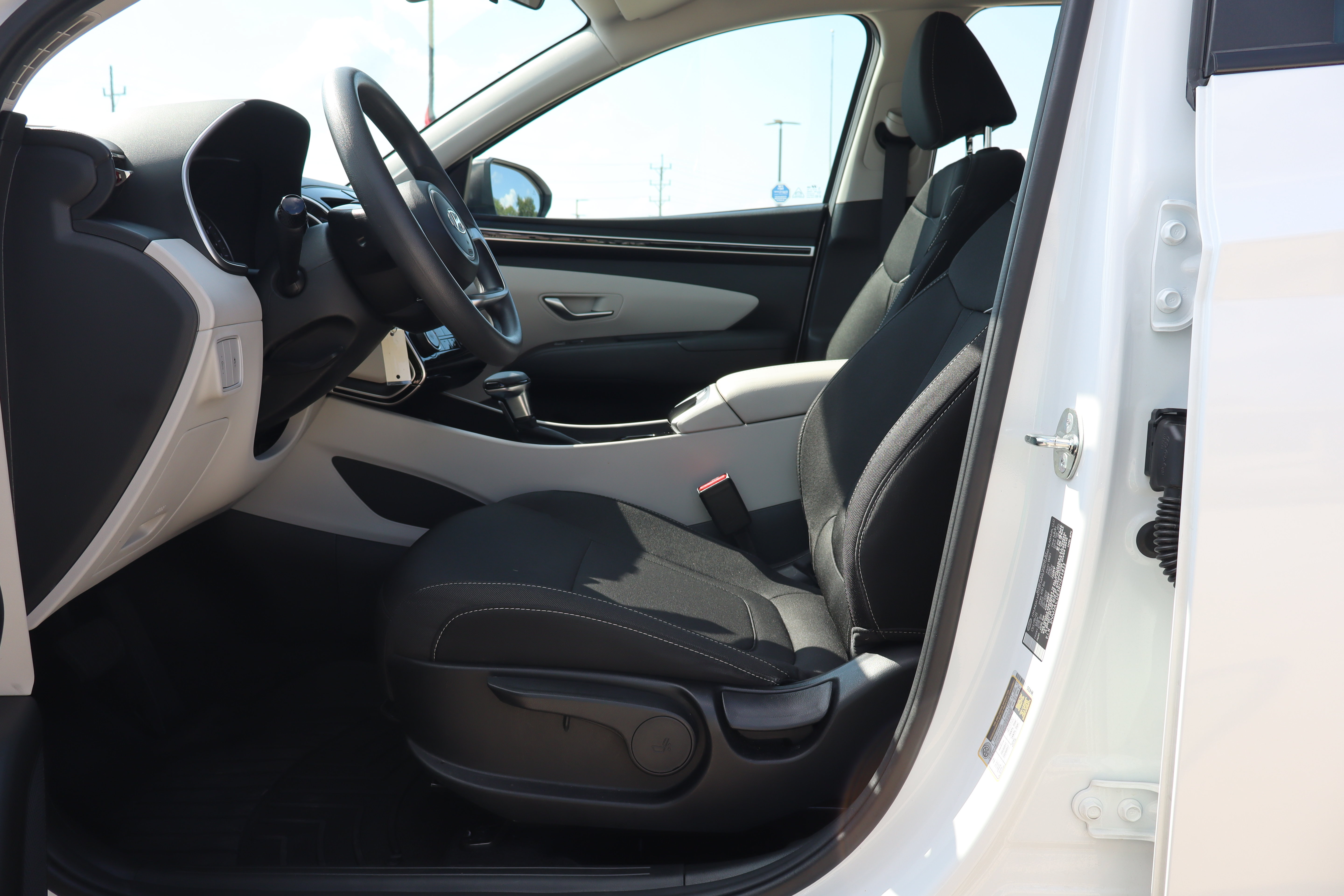Used 2024 Hyundai Tucson SE AWD/4WD image 9
