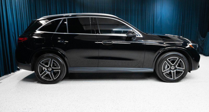 Certified 2026 Mercedes-Benz GLC 300 4MATIC image 4