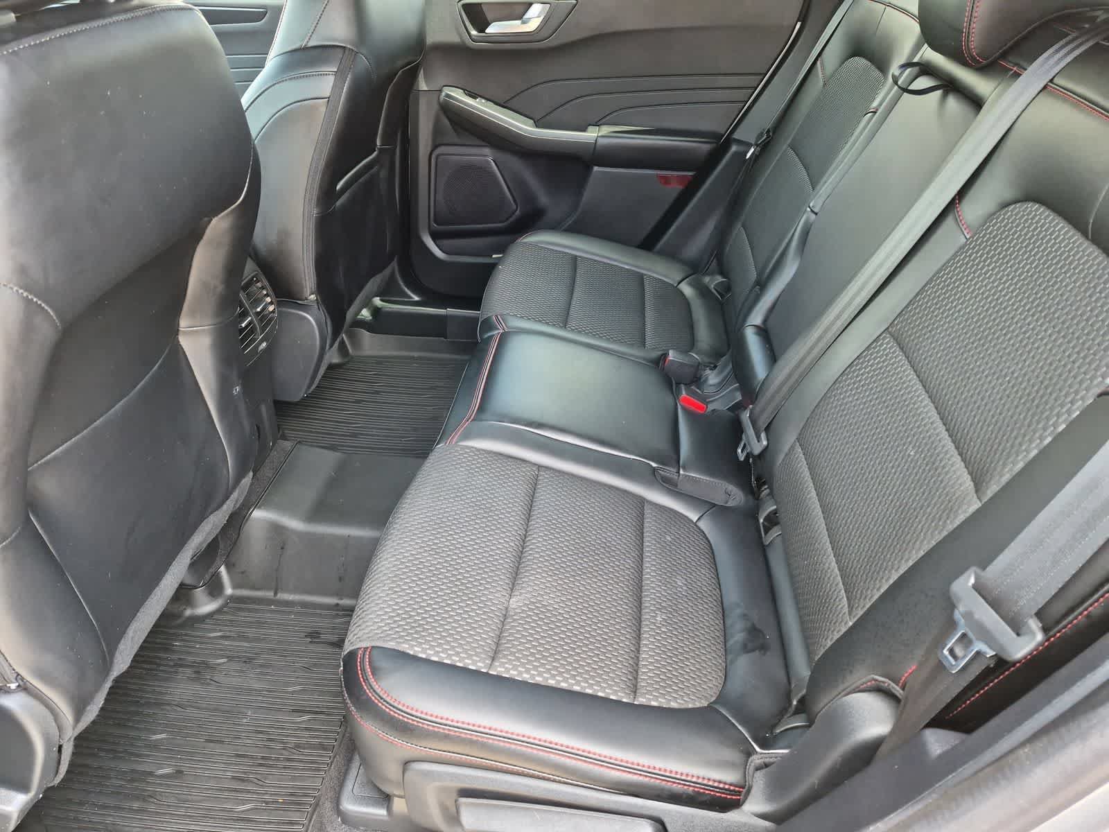 Certified 2024 Ford Escape ST-Line w/ Tech Pack #1 AWD/4WD image 19