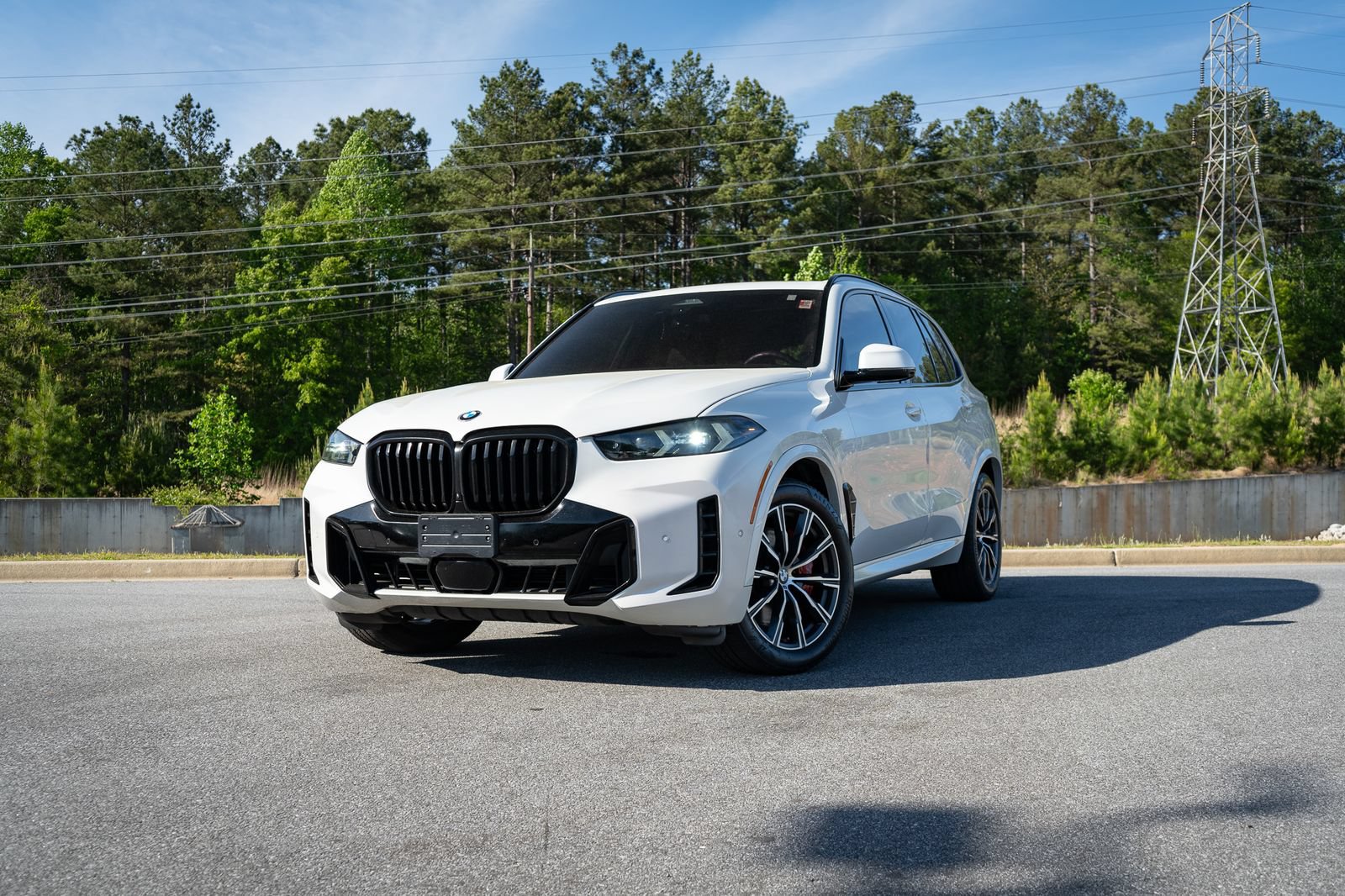 Used 2024 BMW X5 xDrive40i w/ M Sport Package