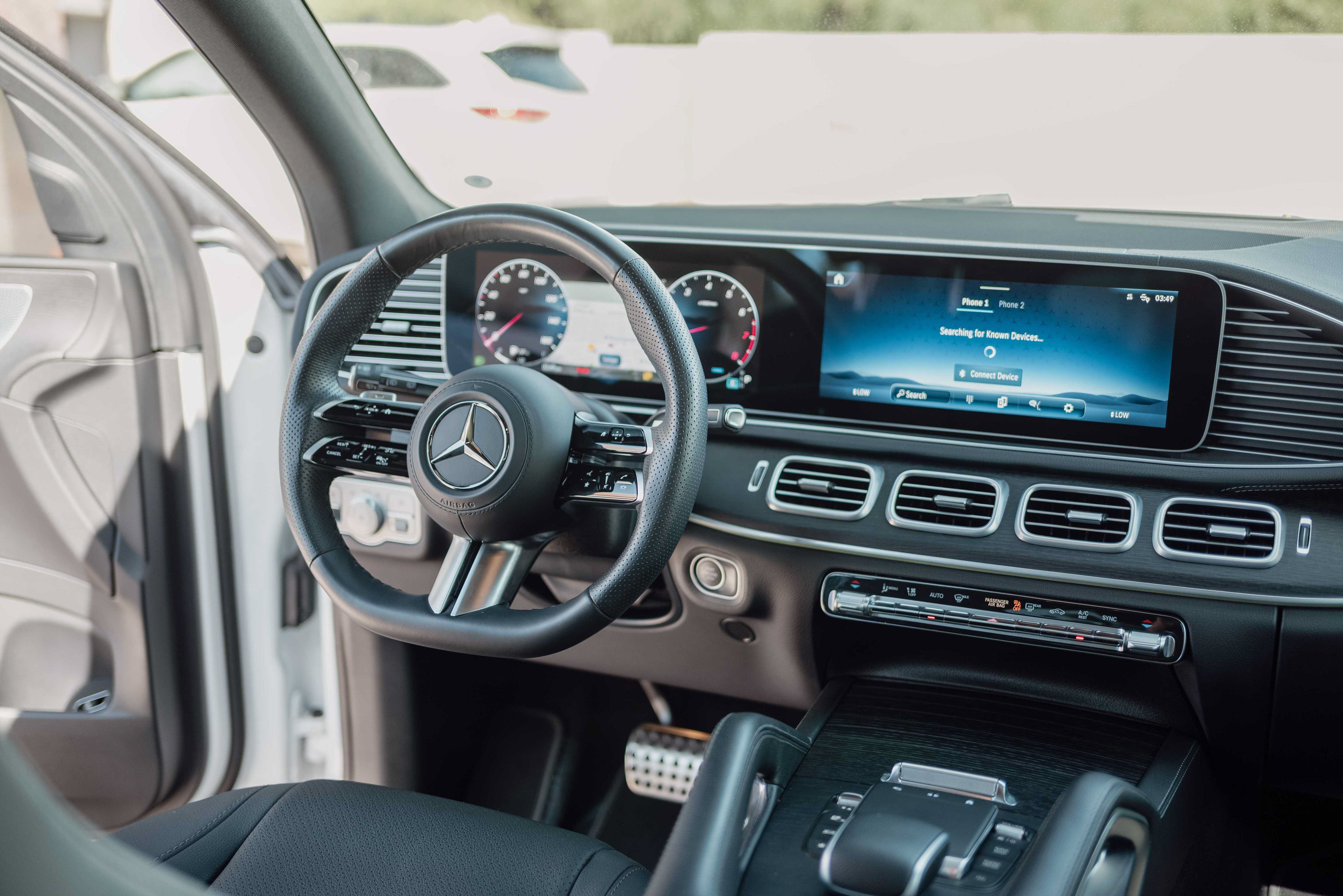 Used 2024 Mercedes-Benz GLS 450 4MATIC image 7