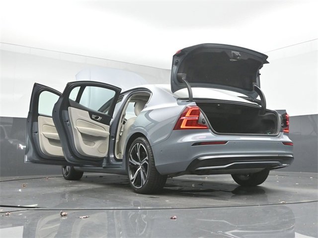 Used 2024 Volvo S60 B5 Ultimate image 55