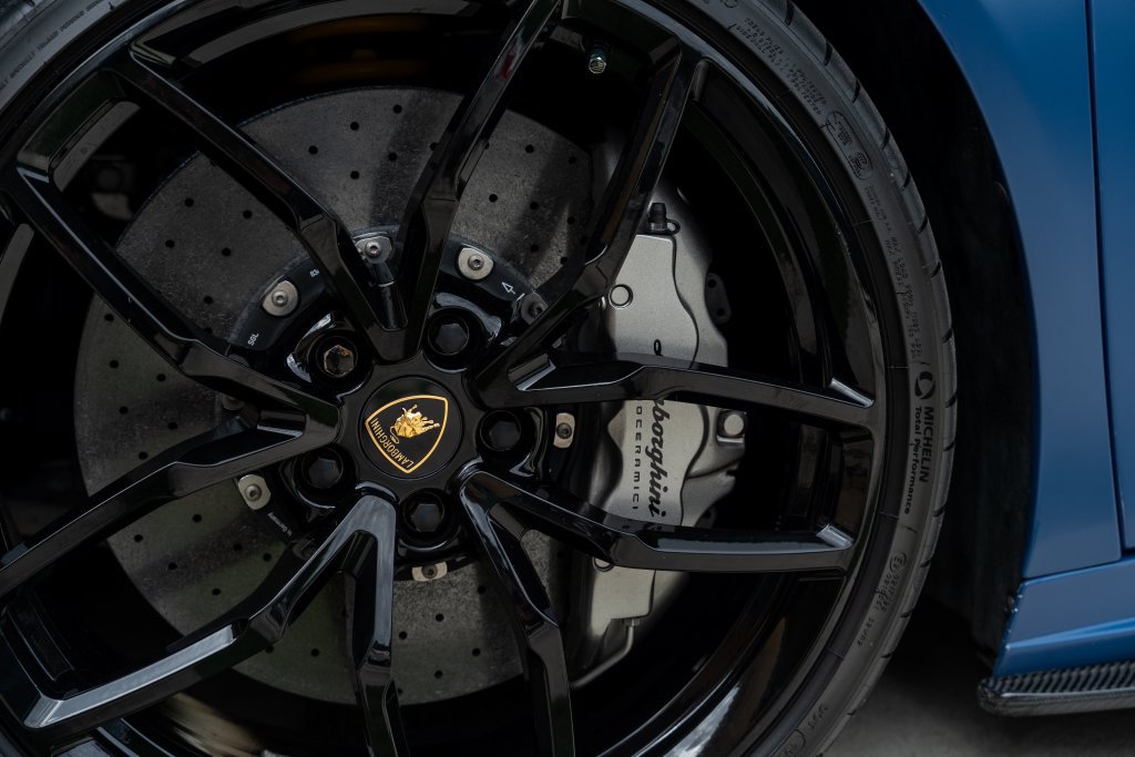 Used 2017 Lamborghini Huracan LP 610-4 AWD/4WD image 12