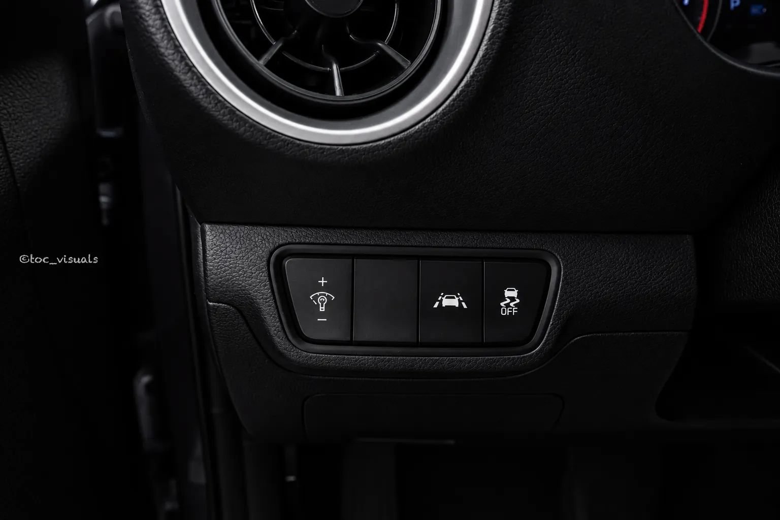 Used 2020 Kia Forte LXS FWD image 10