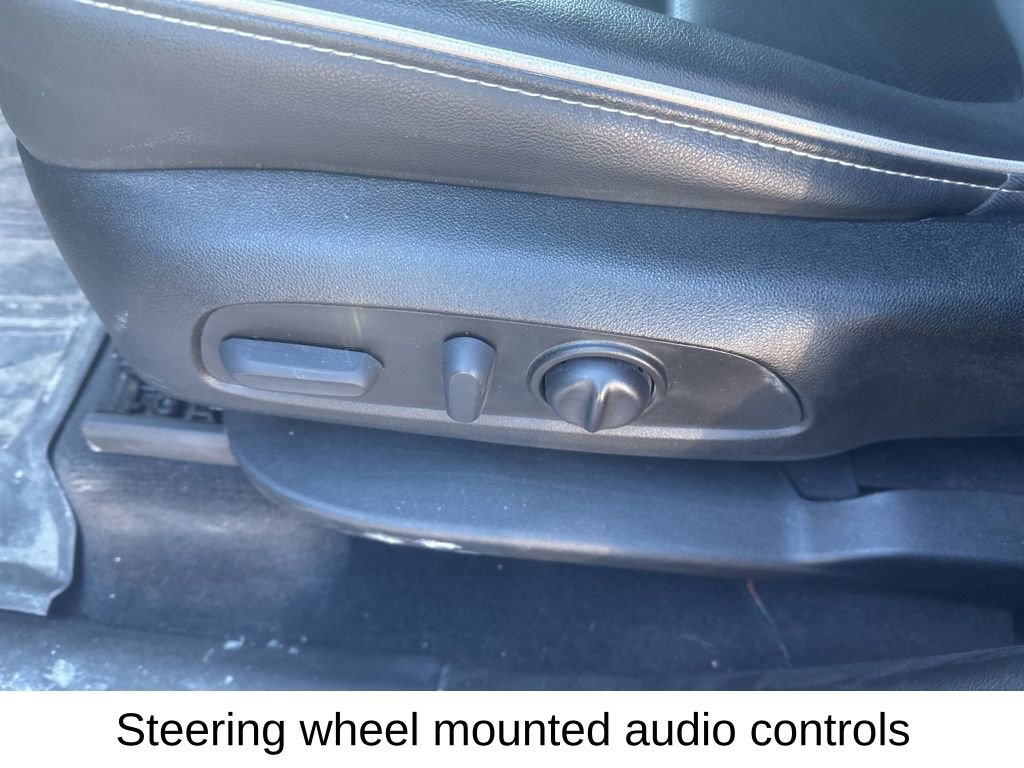 Certified 2023 Chevrolet Traverse Premier w/ Redline Edition image 19