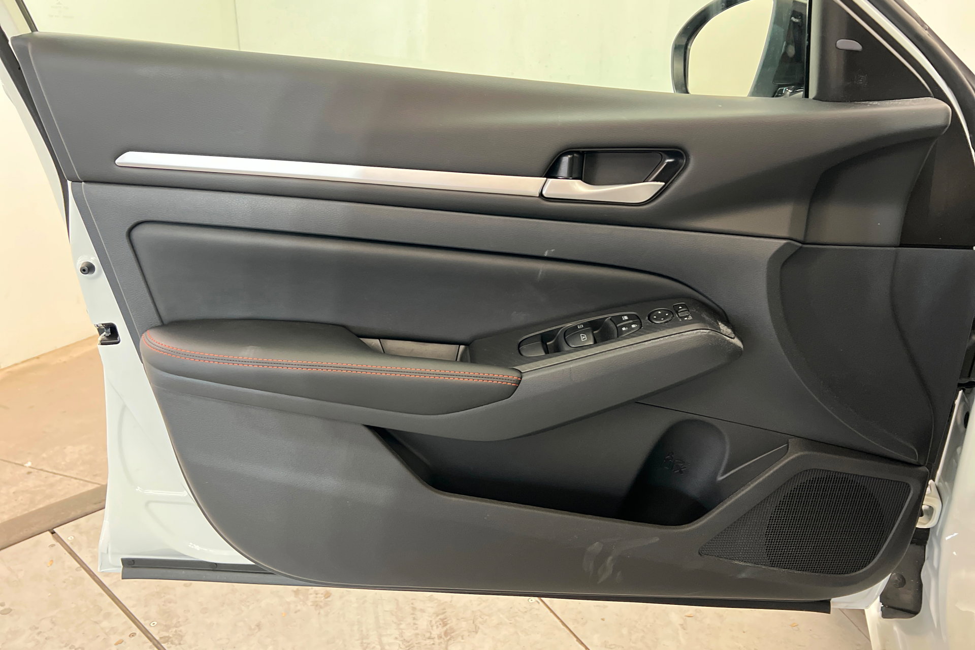 New 2026 Nissan Altima 2.5 SR image 14