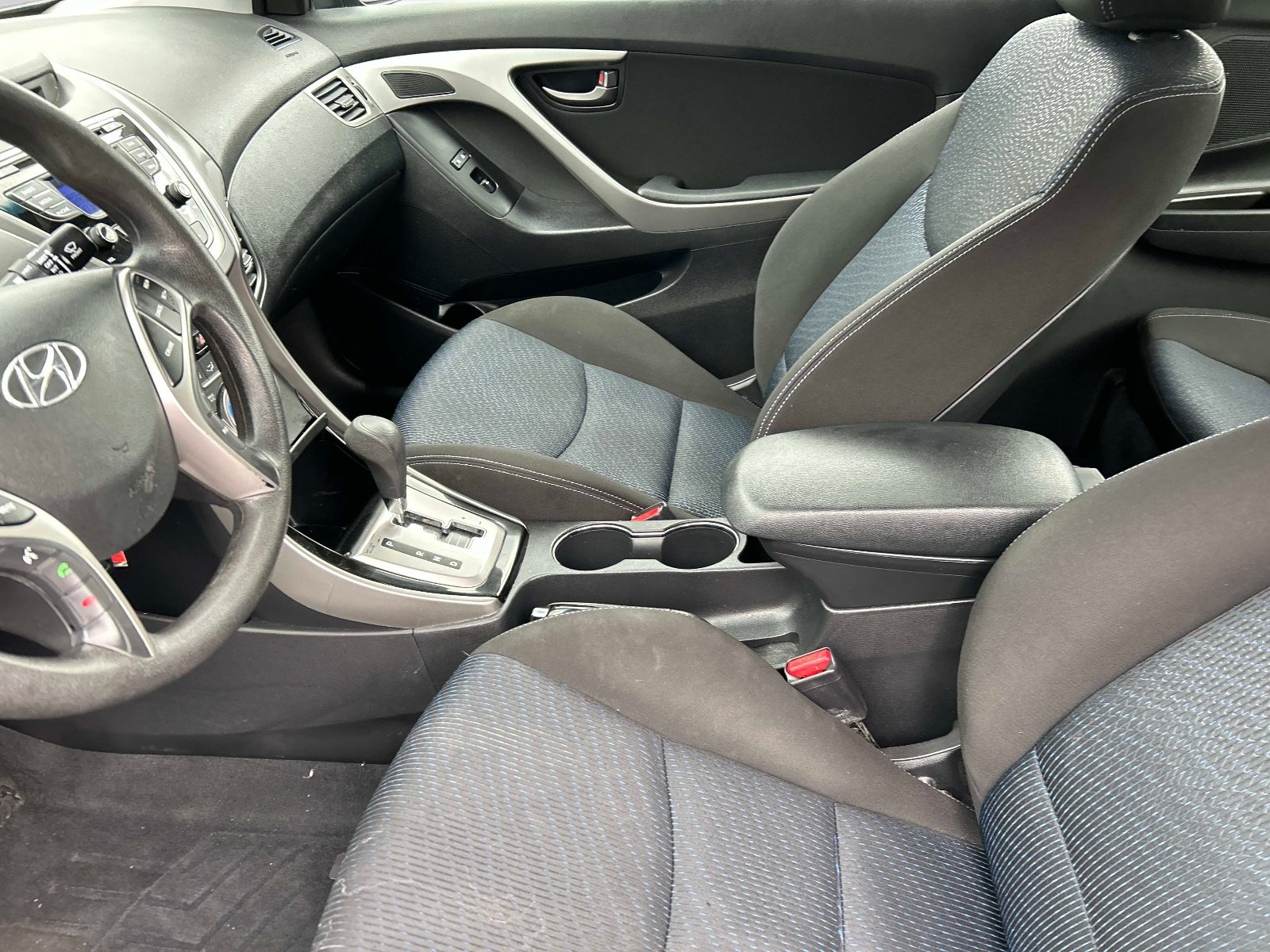 Used 2013 Hyundai Elantra FWD image 15
