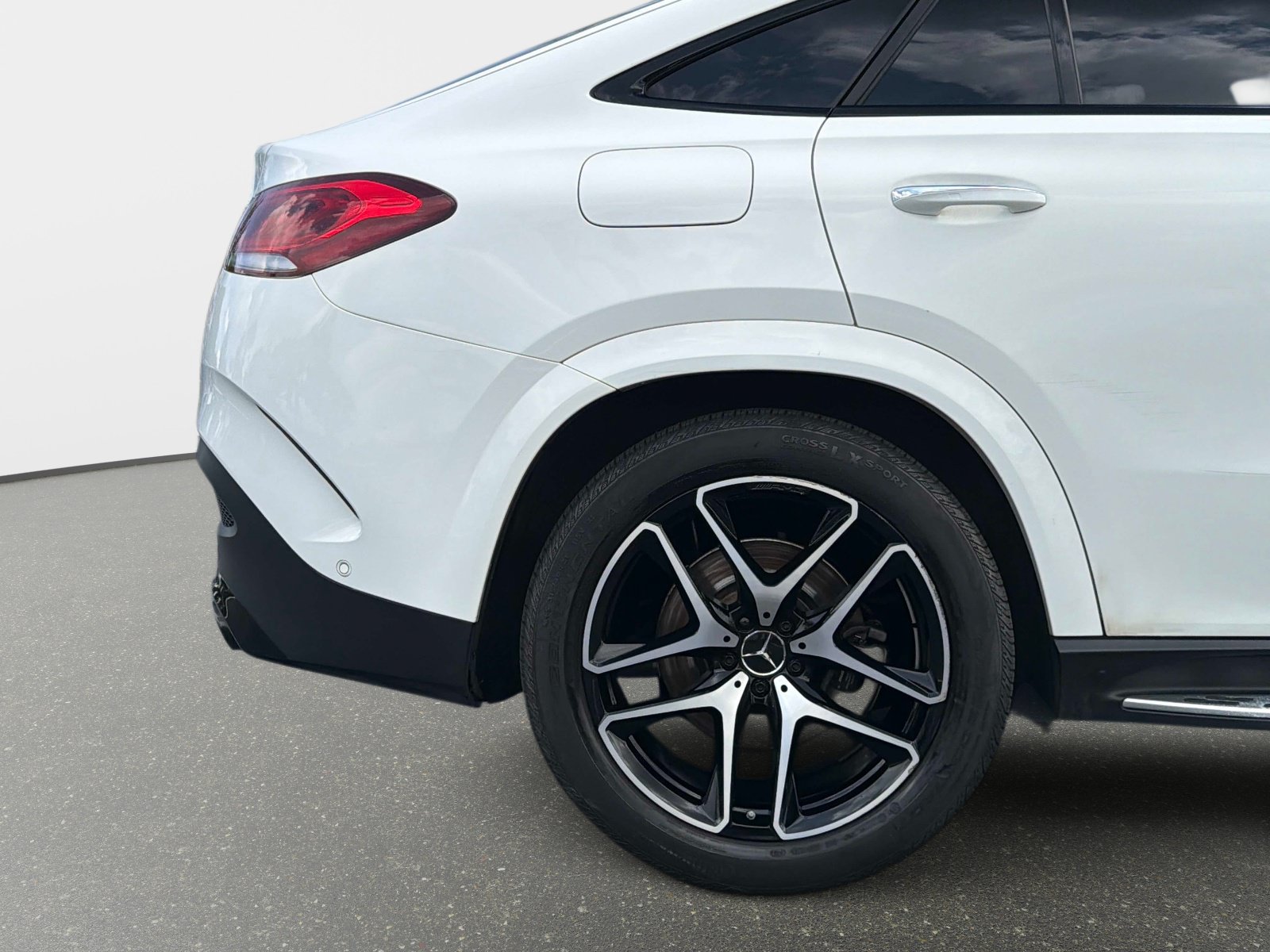 Used 2022 Mercedes-Benz GLE 53 AMG 4MATIC Coupe image 17