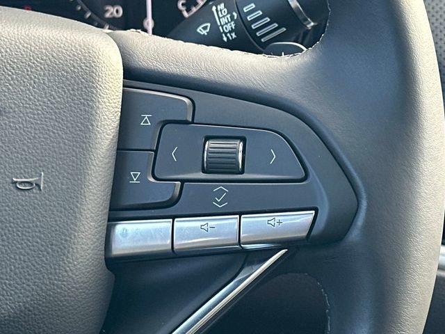 Used 2025 Cadillac XT6 Luxury image 7