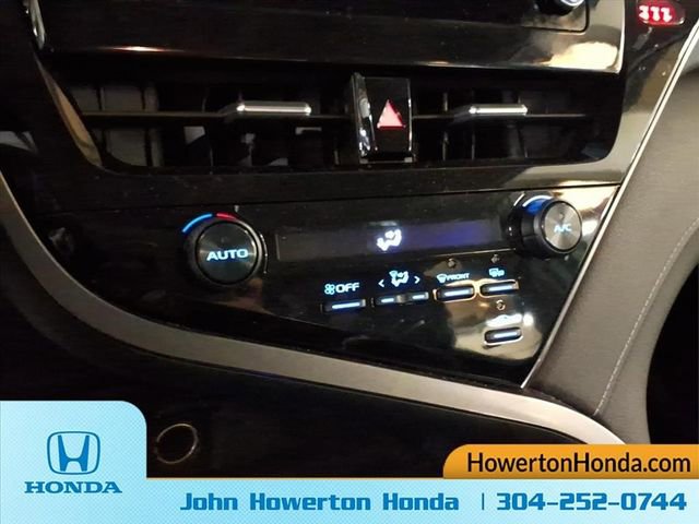 Used 2024 Toyota Camry SE FWD image 18