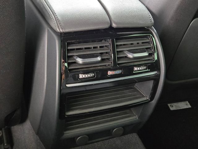 Used 2019 BMW 530i w/ Convenience Package image 16