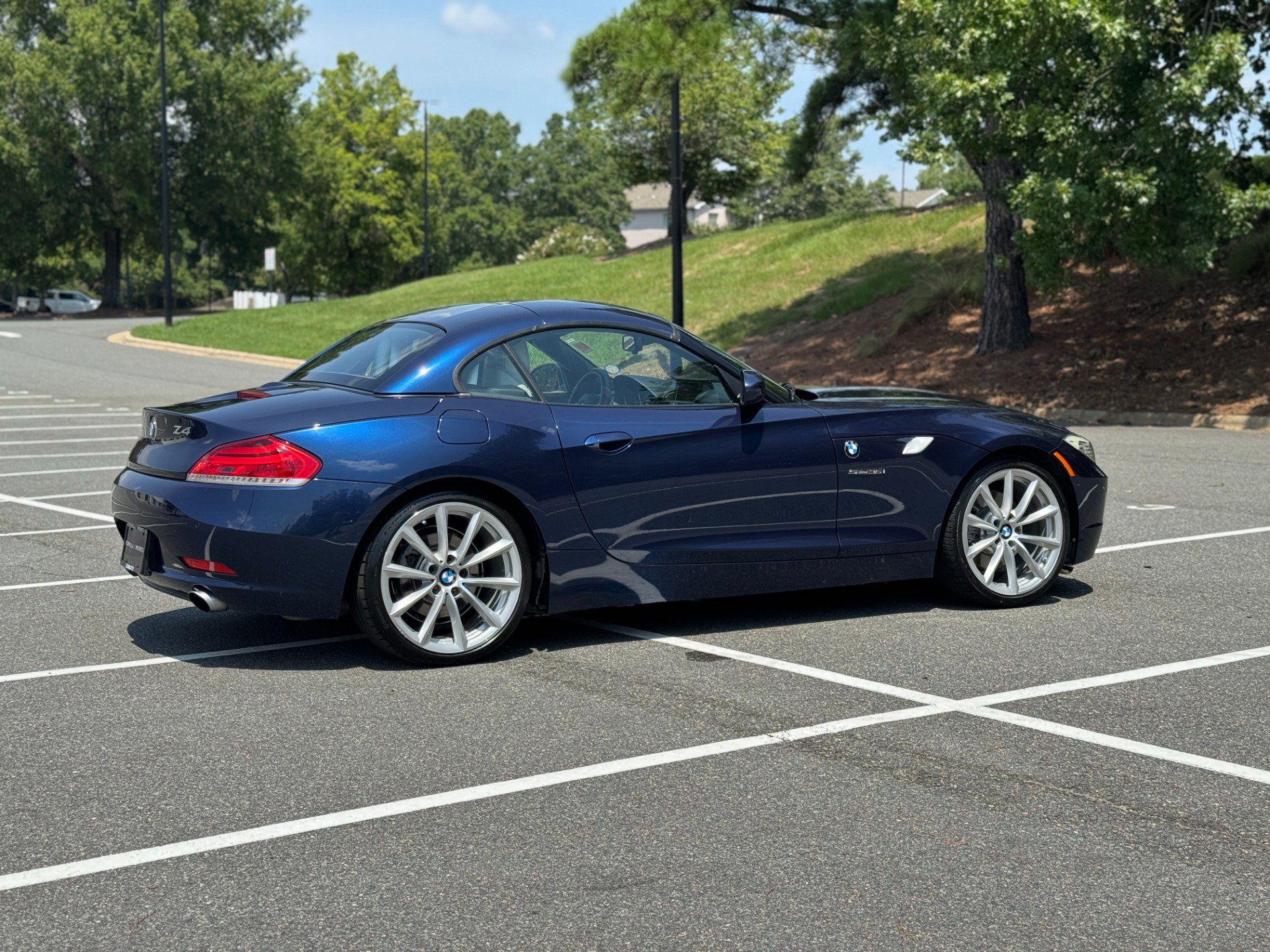 Used 2011 BMW Z4 sDrive35i RWD image 13