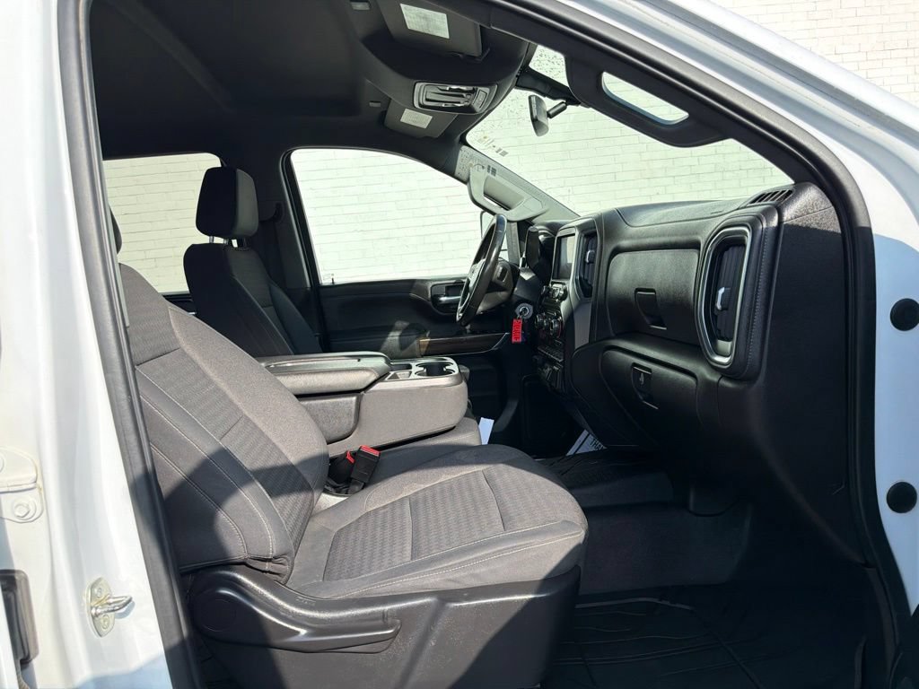 Used 2021 Chevrolet Silverado 2500 LT w/ Fleet Comfort Package AWD/4WD image 11