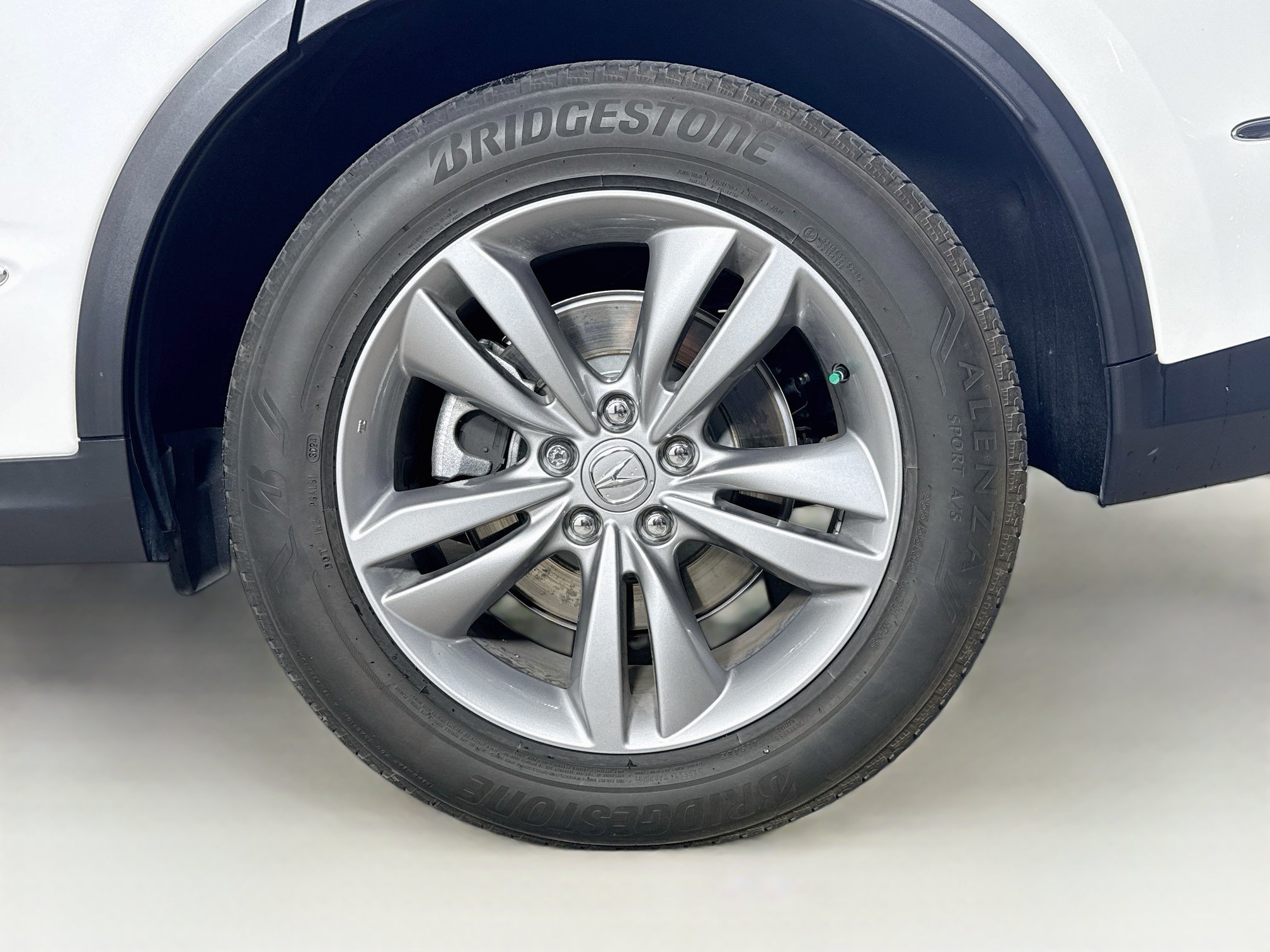 Used 2025 Acura MDX SH-AWD image 40