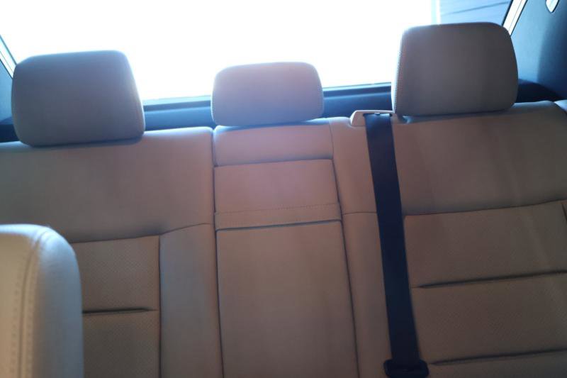 Used 2012 Mercedes-Benz E 350 4MATIC Sedan image 22