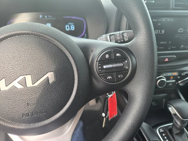 Used 2025 Kia Soul LX w/ LX Technology Package FWD image 16