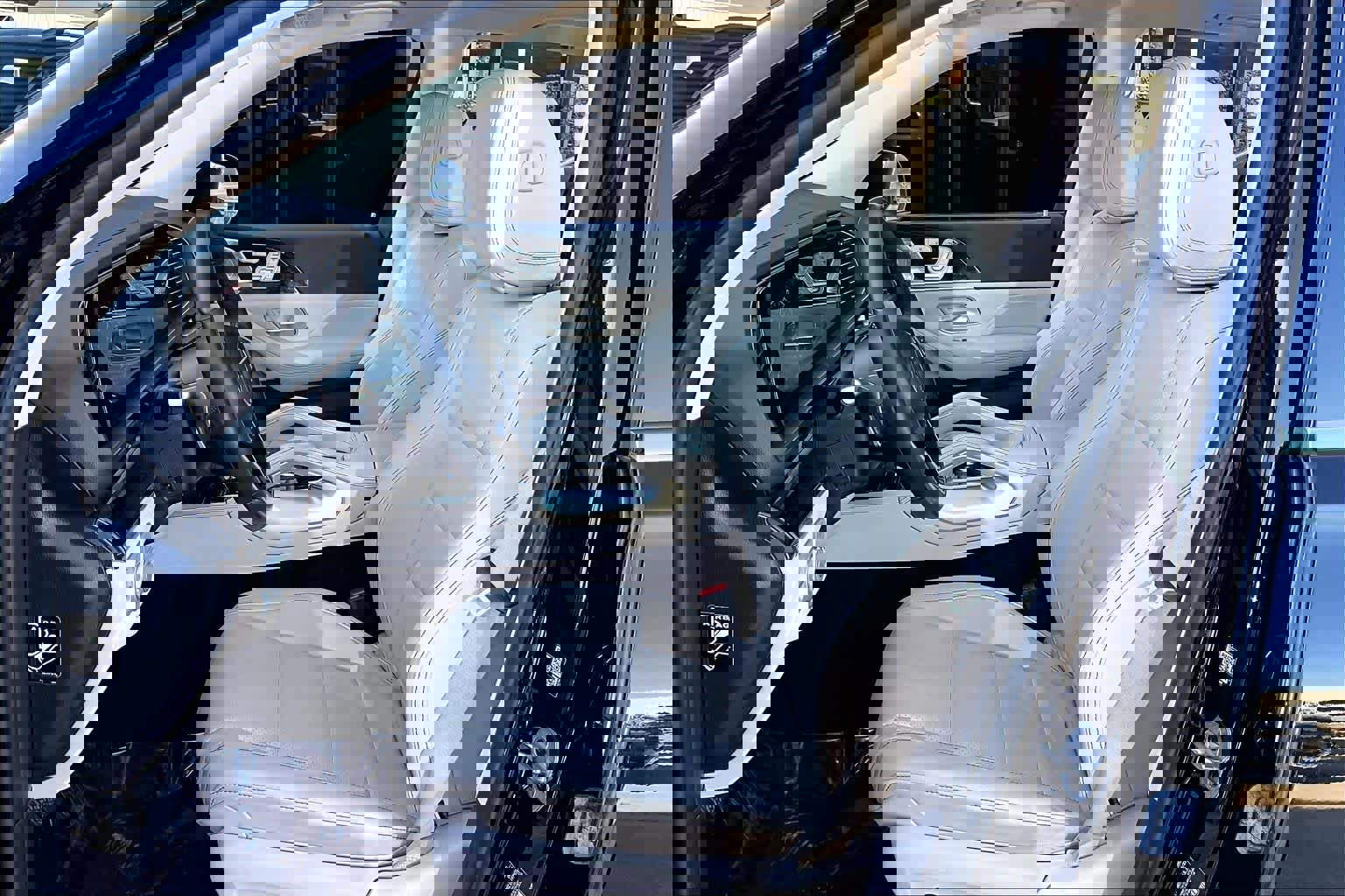 Used 2024 Mercedes-Benz GLE 350 4MATIC image 7