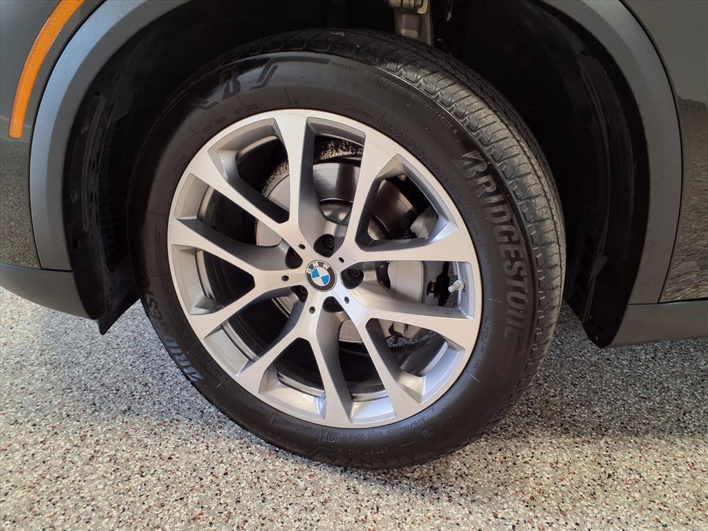 Used 2022 BMW X5 xDrive40i w/ Premium Package image 6