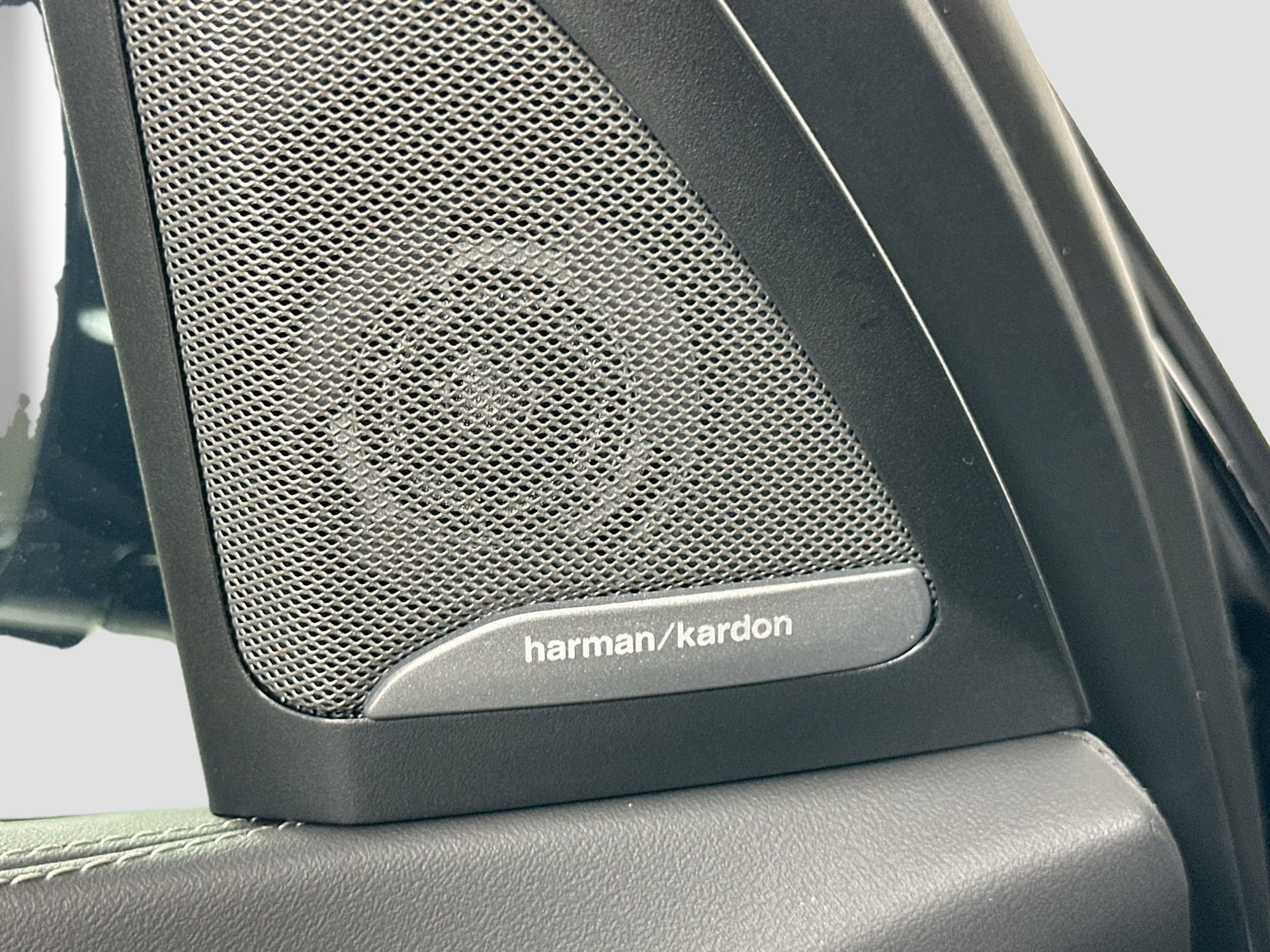 New 2026 BMW X5 xDrive40i w/ M Sport Package image 18