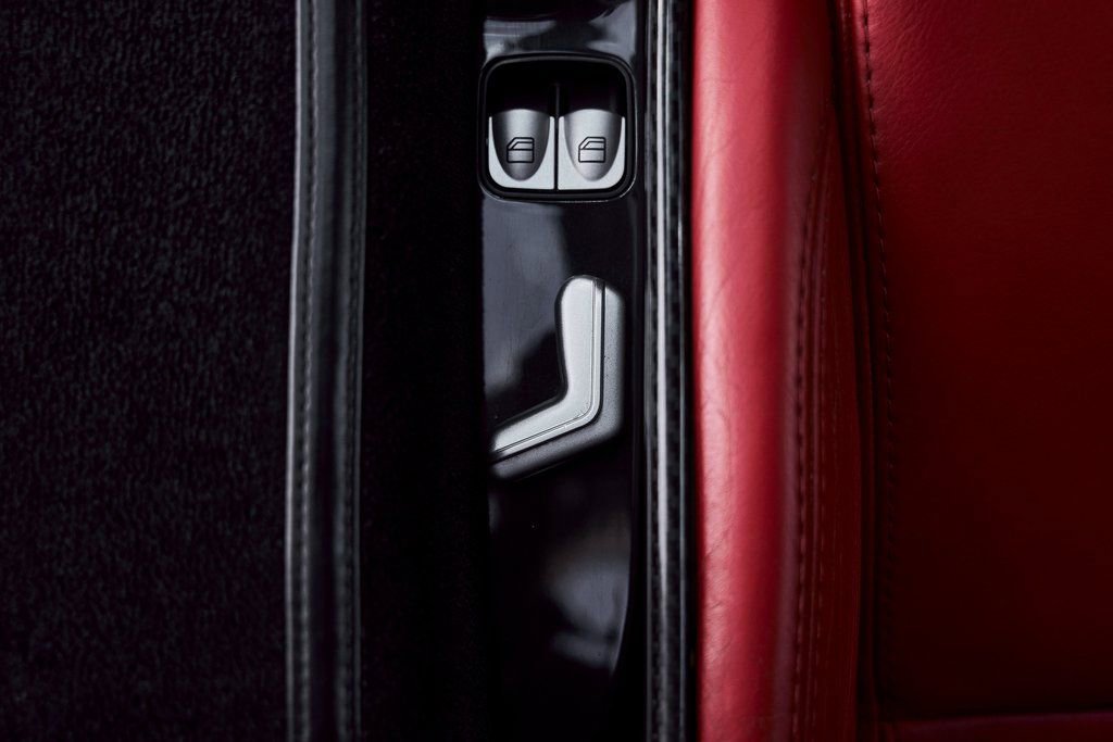 Used 2006 Mercedes-Benz SLR image 41