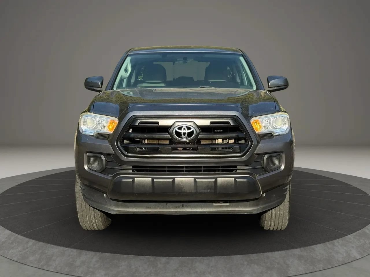 Used 2016 Toyota Tacoma SR w/ SR Convenience Package RWD image 2