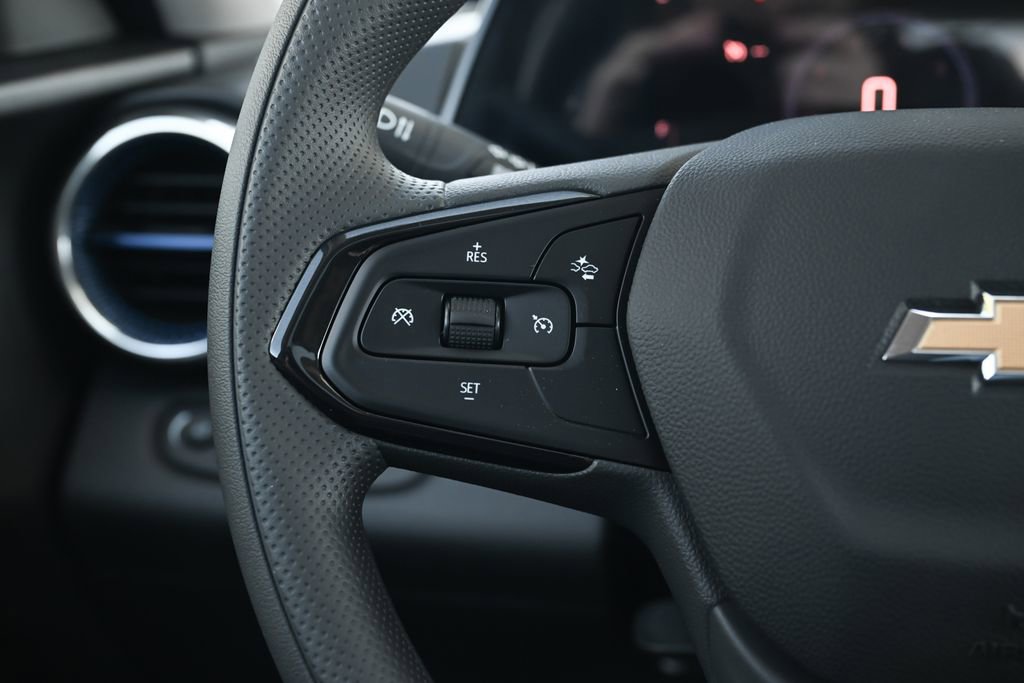 New 2026 Chevrolet Trax LT w/ Sunroof Package FWD image 20