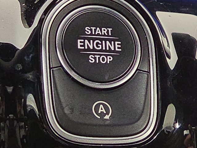 Used 2025 Mercedes-Benz CLA 250 image 24
