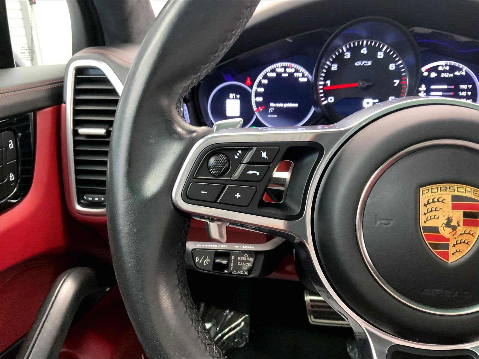 Used 2023 Porsche Cayenne GTS AWD/4WD image 15