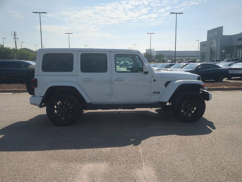 Certified 2023 Jeep Wrangler Unlimited Sahara AWD/4WD image 6