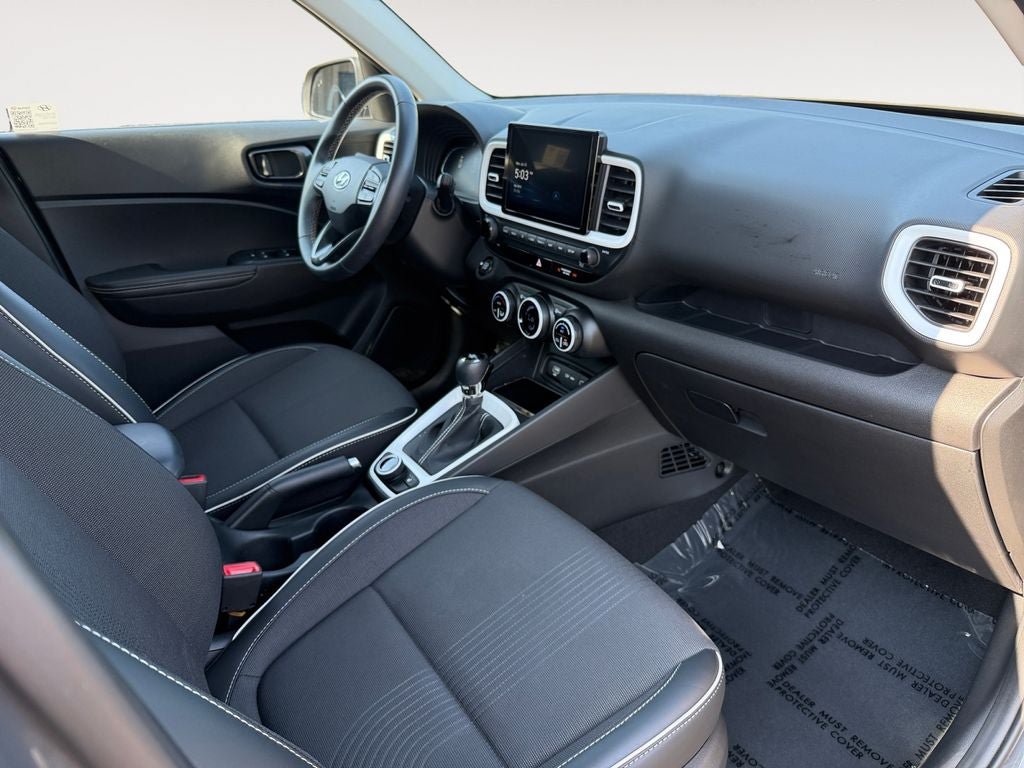 Certified 2025 Hyundai Venue Limited FWD image 26