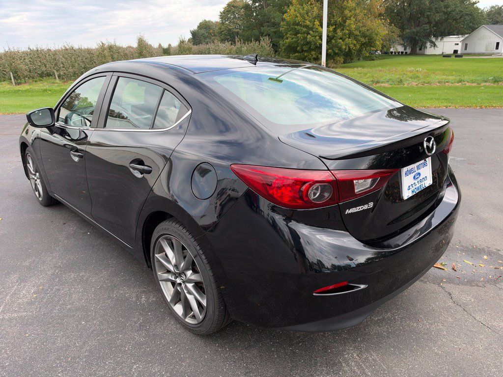 Used 2018 MAZDA MAZDA3 Touring FWD image 6