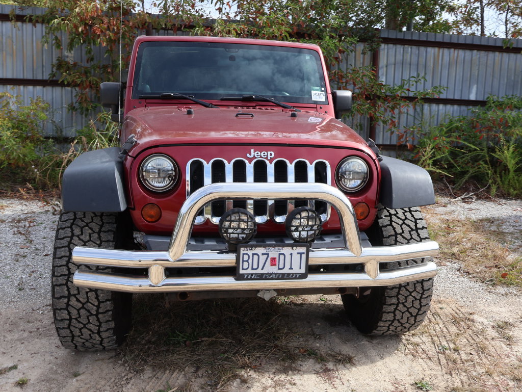 Used 2012 Jeep Wrangler Unlimited Sport AWD/4WD image 13
