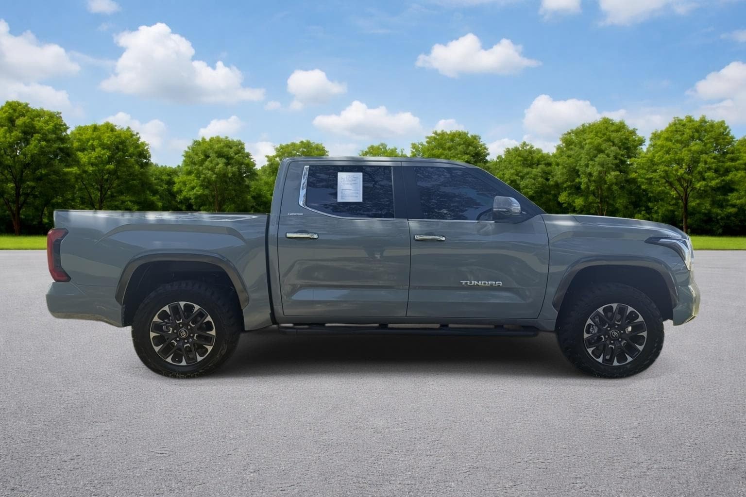 Used 2026 Toyota Tundra Limited w/ Power Package AWD/4WD image 8
