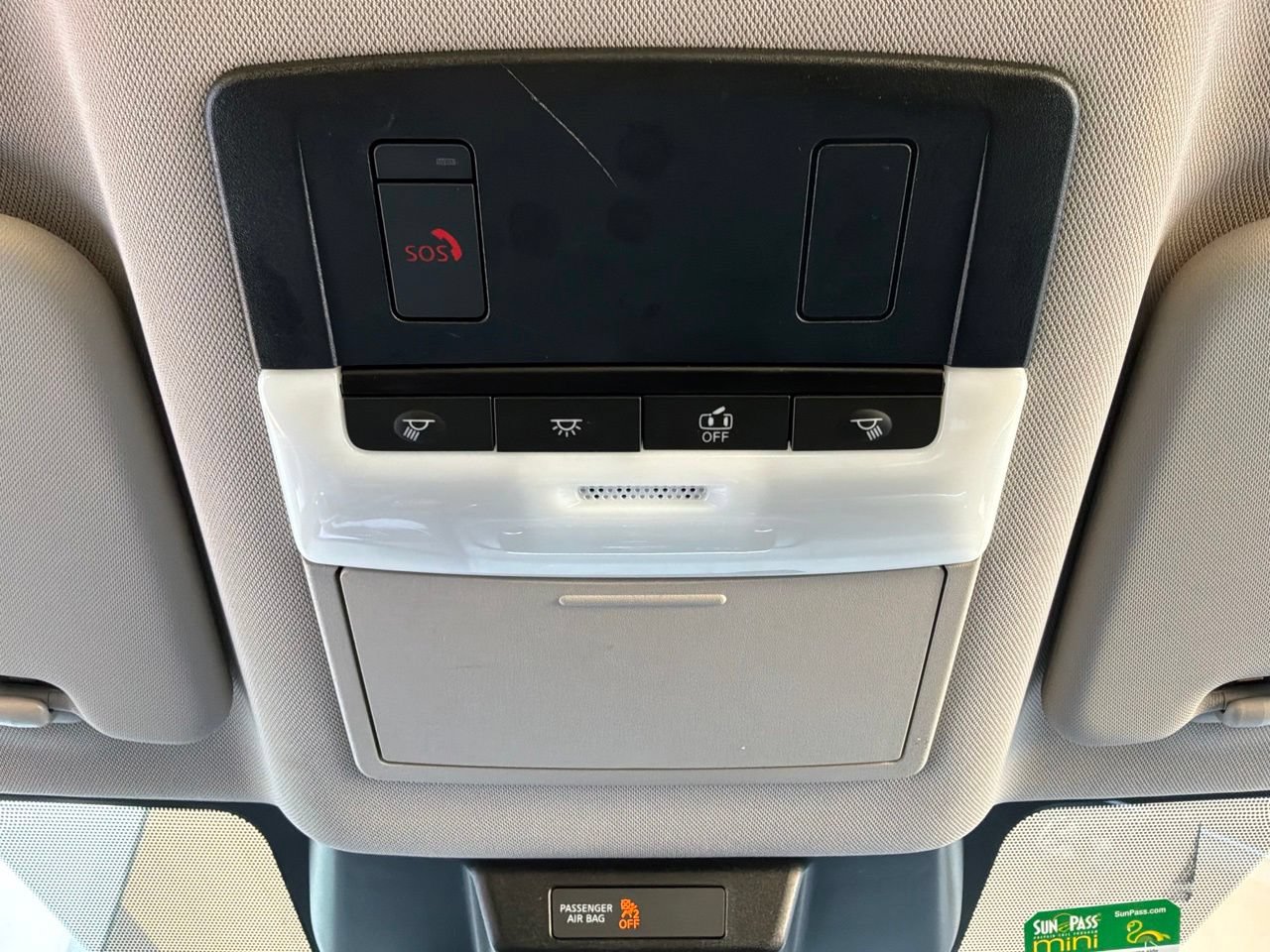 Used 2025 Nissan Rogue SV FWD image 17