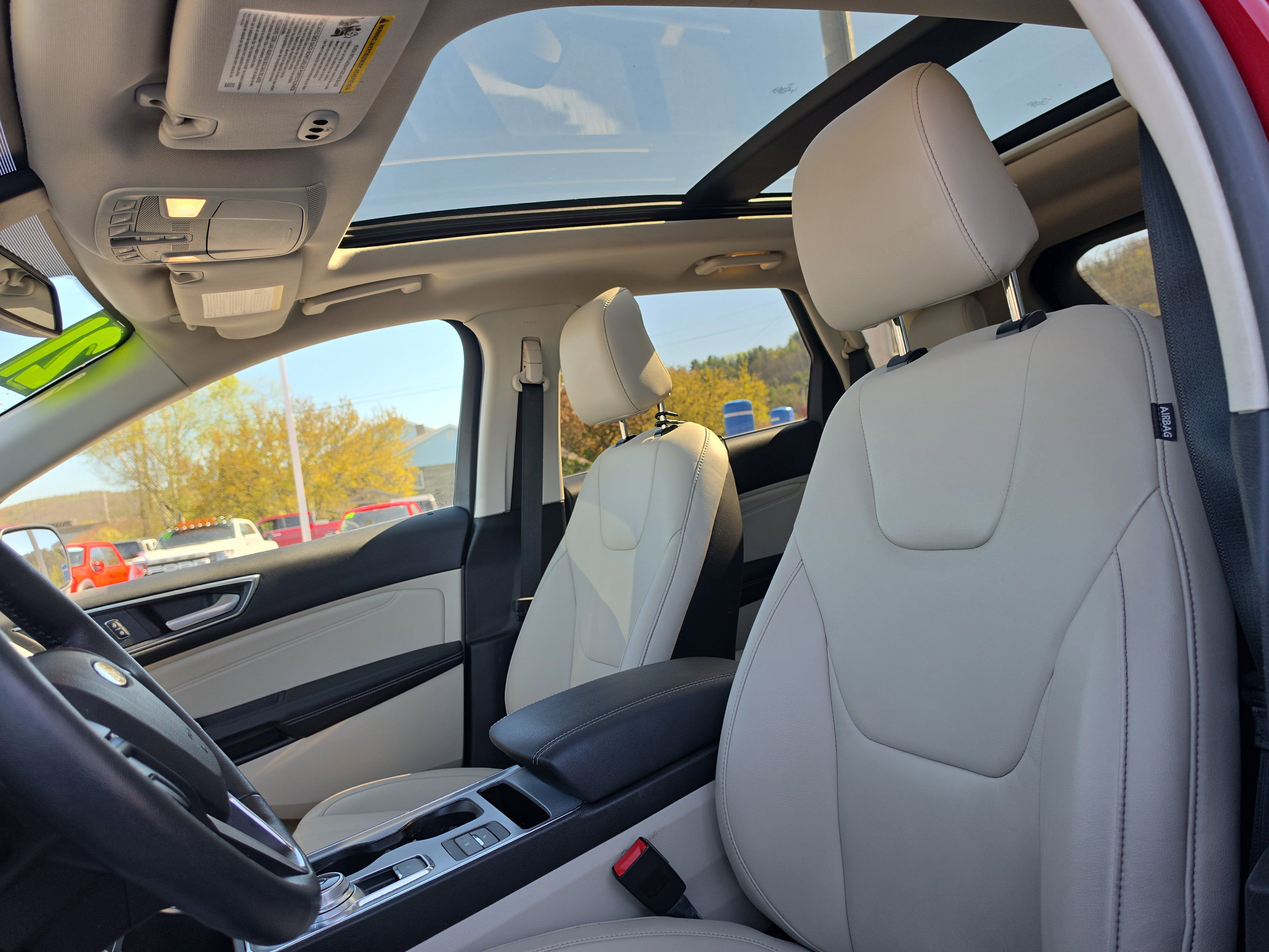 Used 2021 Ford Edge Titanium w/ Class II Trailer Tow Package AWD/4WD image 12