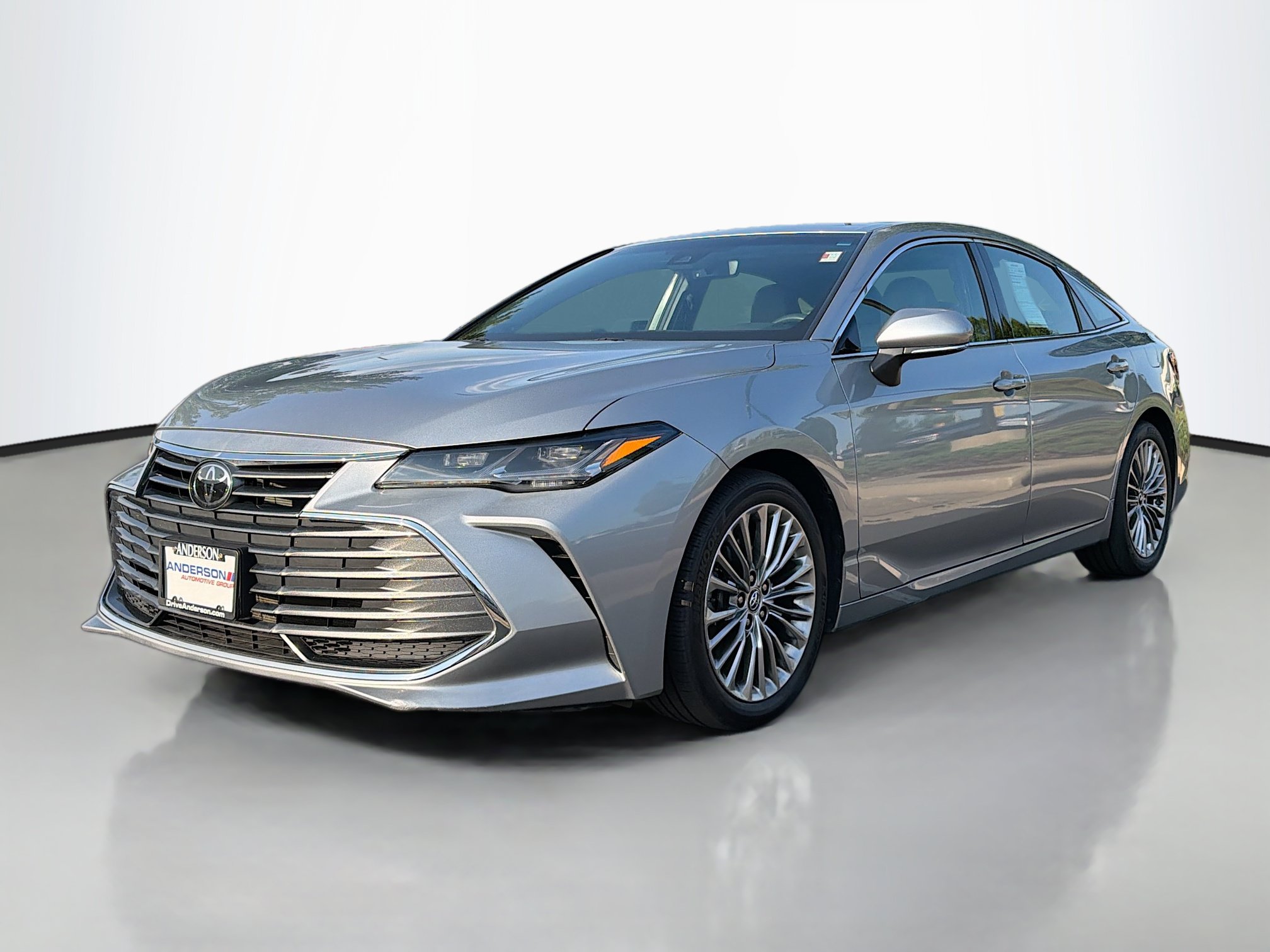 Used 2019 Toyota Avalon Limited w/ All Weather Liner Package FWD image 11