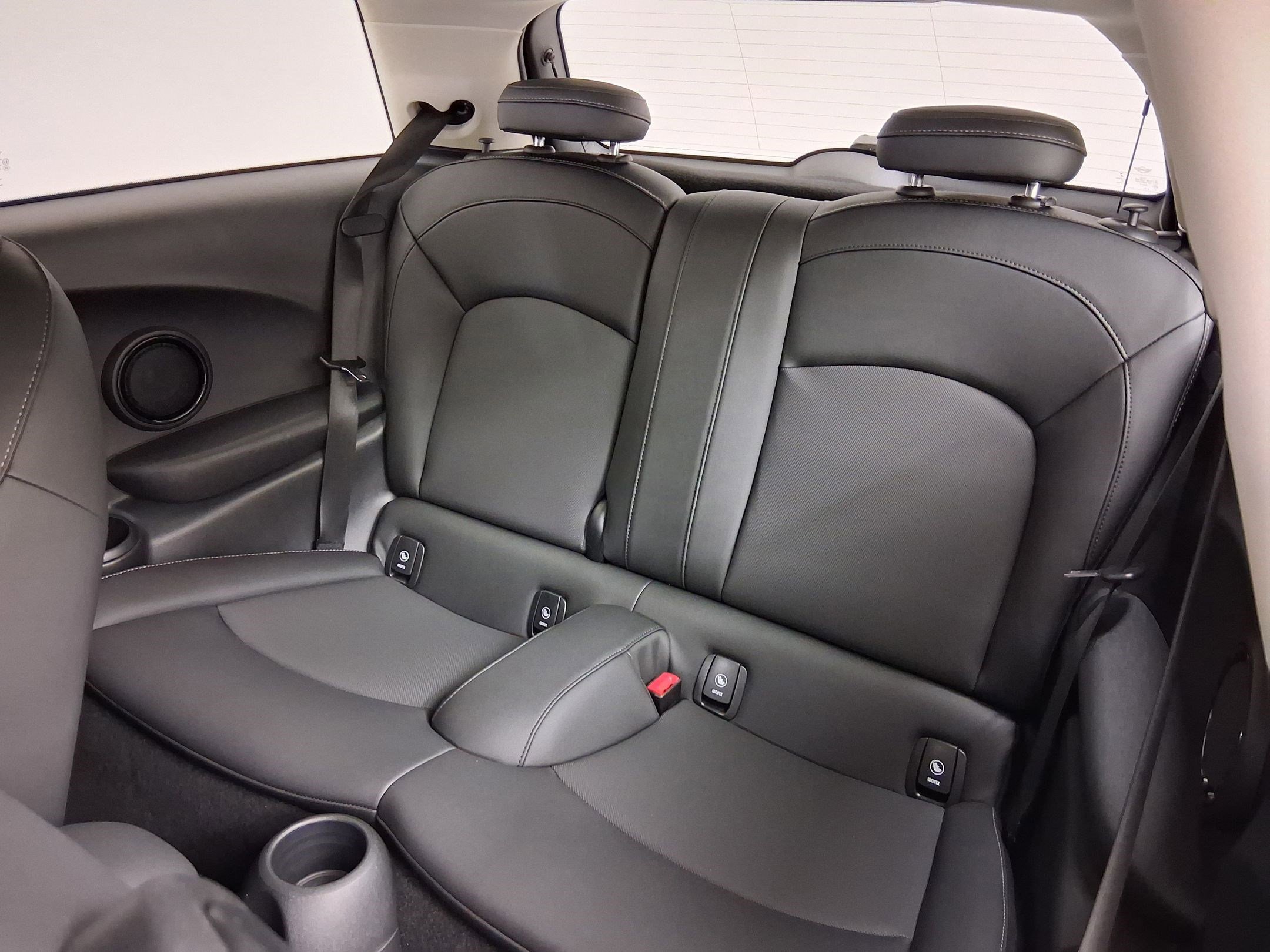 Certified 2023 MINI Cooper 2-Door Hardtop image 28