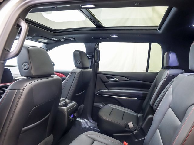 New 2026 Chevrolet Traverse Z71 w/ Driver Confidence Package image 11