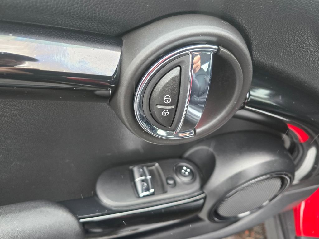 Used 2020 MINI Cooper S FWD image 16