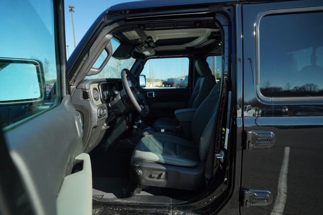 New 2026 Jeep Gladiator Mojave AWD/4WD image 10